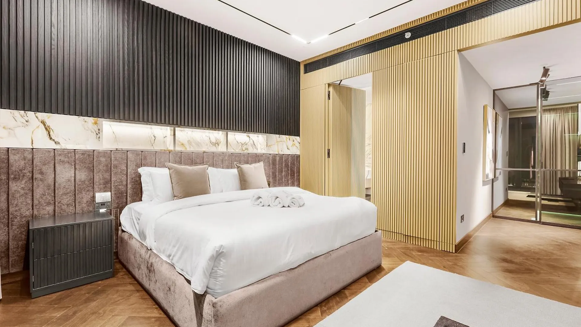 First Class Penthouse Elegance Meets Luxury Dubai 0*,  United Arab Emirates