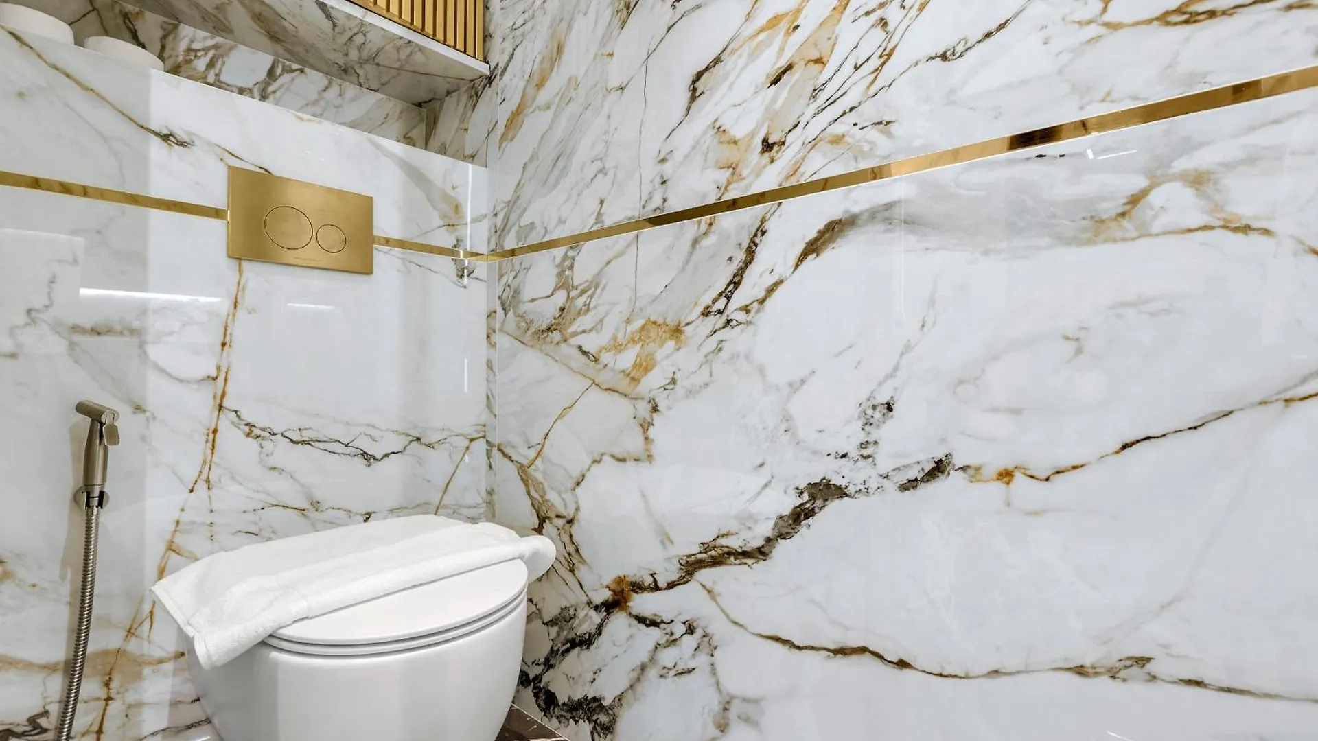 First Class Penthouse Elegance Meets Luxury Dubai