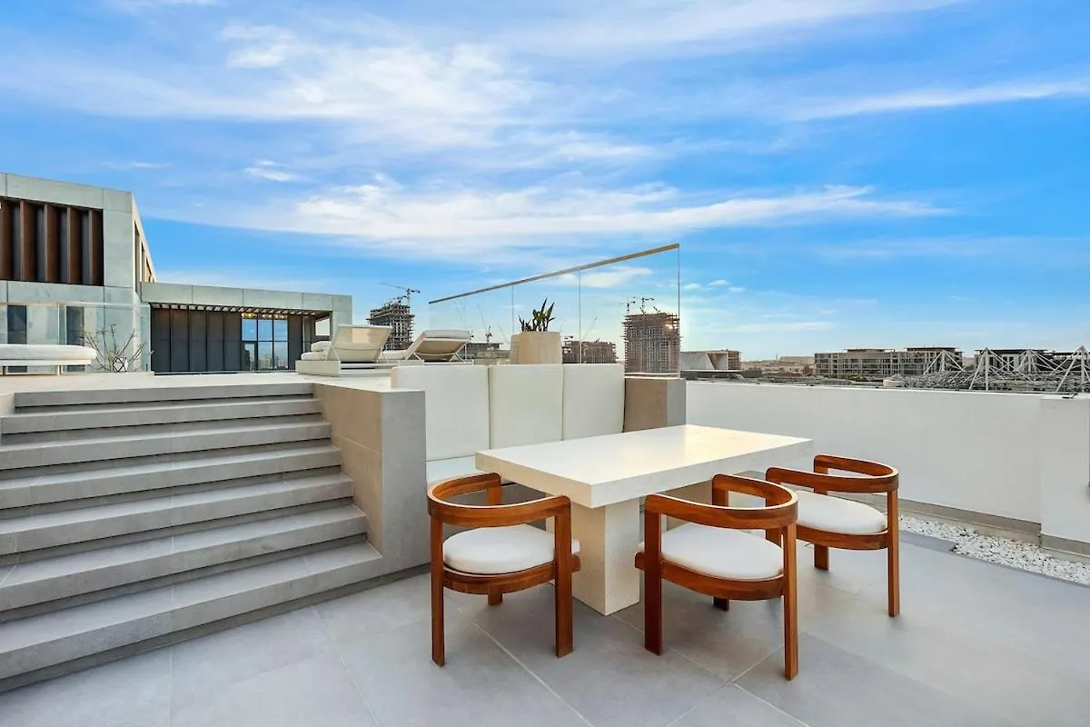First Class Penthouse Elegance Meets Luxury Dubai 0*,